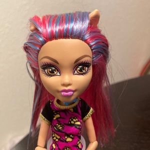 Mattel Monster High Creepateria Howleen Doll